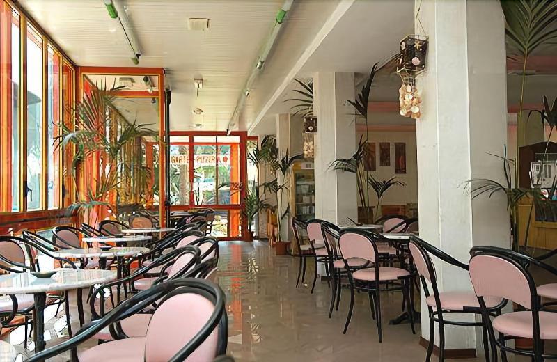 Hotel Stiefel Lignano Sabbiadoro Exterior foto