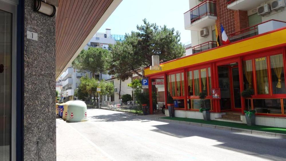Hotel Stiefel Lignano Sabbiadoro Exterior foto